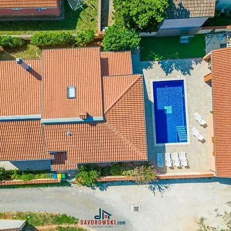 Villa Ena Comfortable Pula