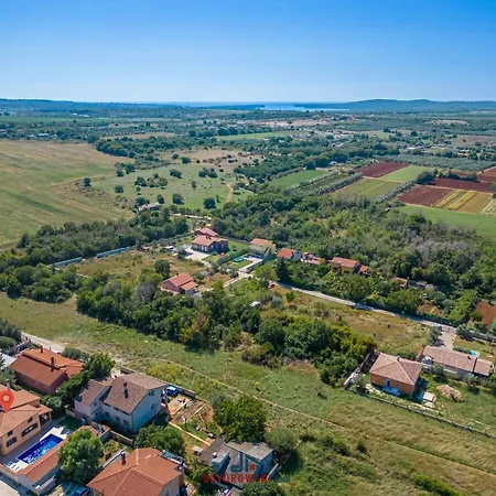Ena Comfortable Villa